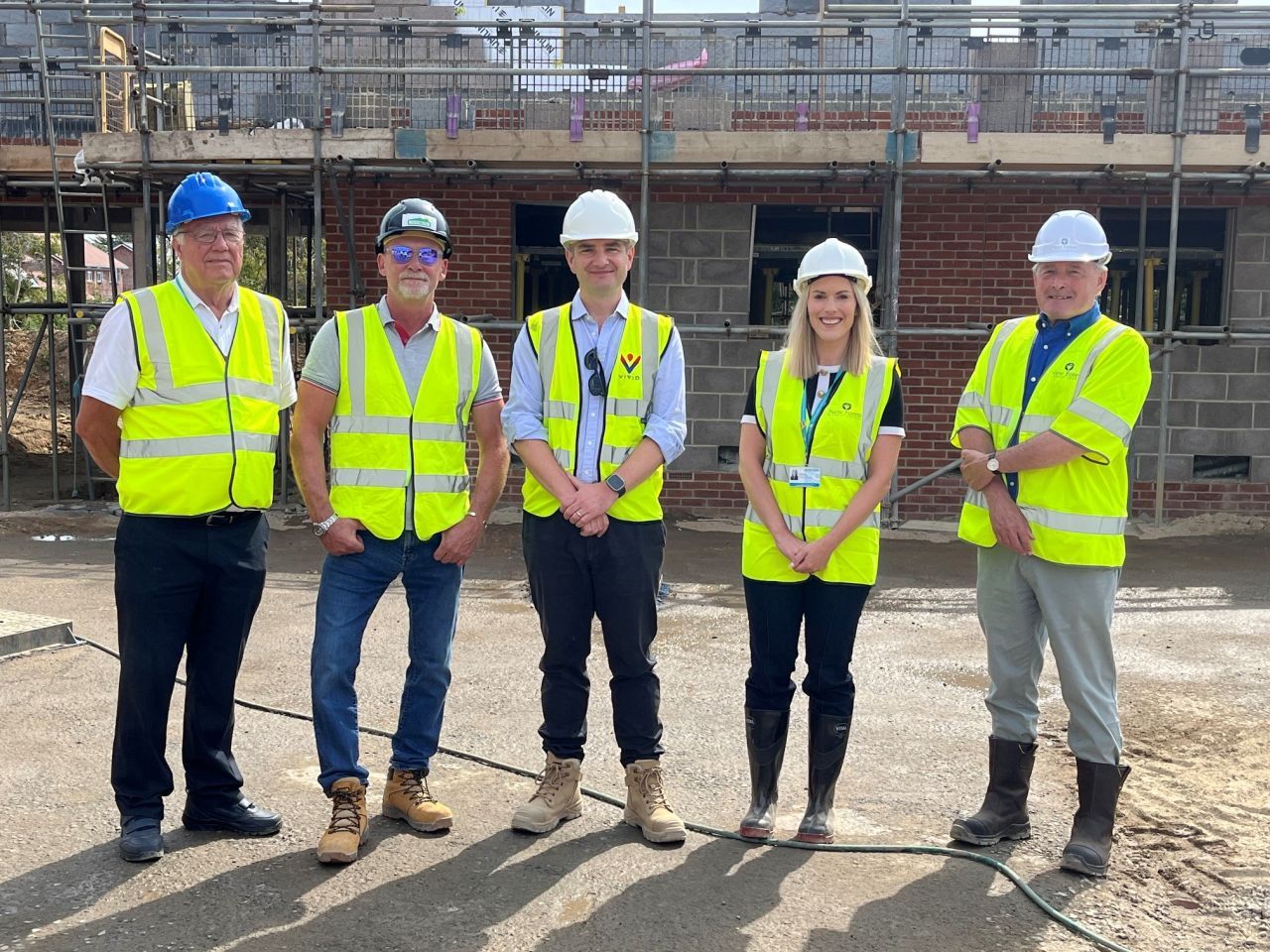 Cllr Steve Clarke (NFDC), Richard Fooks (Glossbrook Builders), Mike Shepherd (VIVID), Sophie Sajic (NFDC), Cllr Steve Davies (NFDC)